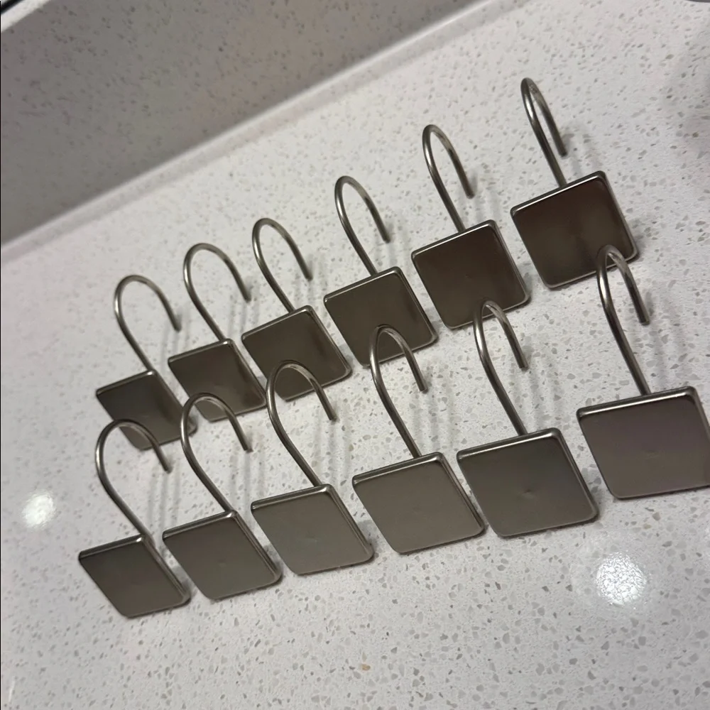 Square Shower Curtain Hooks, Set of 12 (Silver)